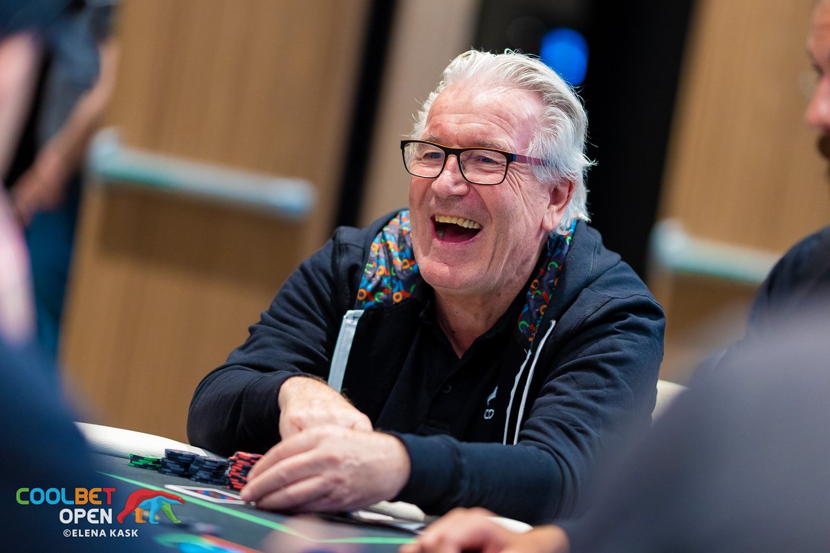 Main Event Day 1a in a nutshell😄
@CoolbetNorge <a href="/DavyWathne/">Davy Wathne</a>
