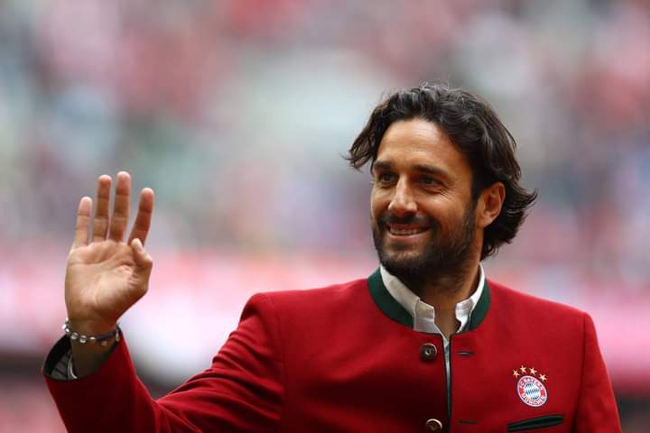 Happy 45st Birthday to former Bayern striker Luca Toni 