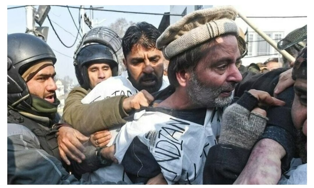 mstr_abc's tweet photo. مٹی کی محبت میں ہم آشفتہ سروں نے
 وہ قرض اتارے ہیں کہ واجب بھی نہیں تھے
#YasinMalik #KashmirWantsFreedom #KashmirRejectsIndia https://t.co/1LwIF5oGms