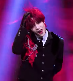 ssoogyuist's tweet photo. beomgyu sticking out his tongue during the gbgb chorus SOMEONE STOP HIM https://t.co/gobP2iYq23
