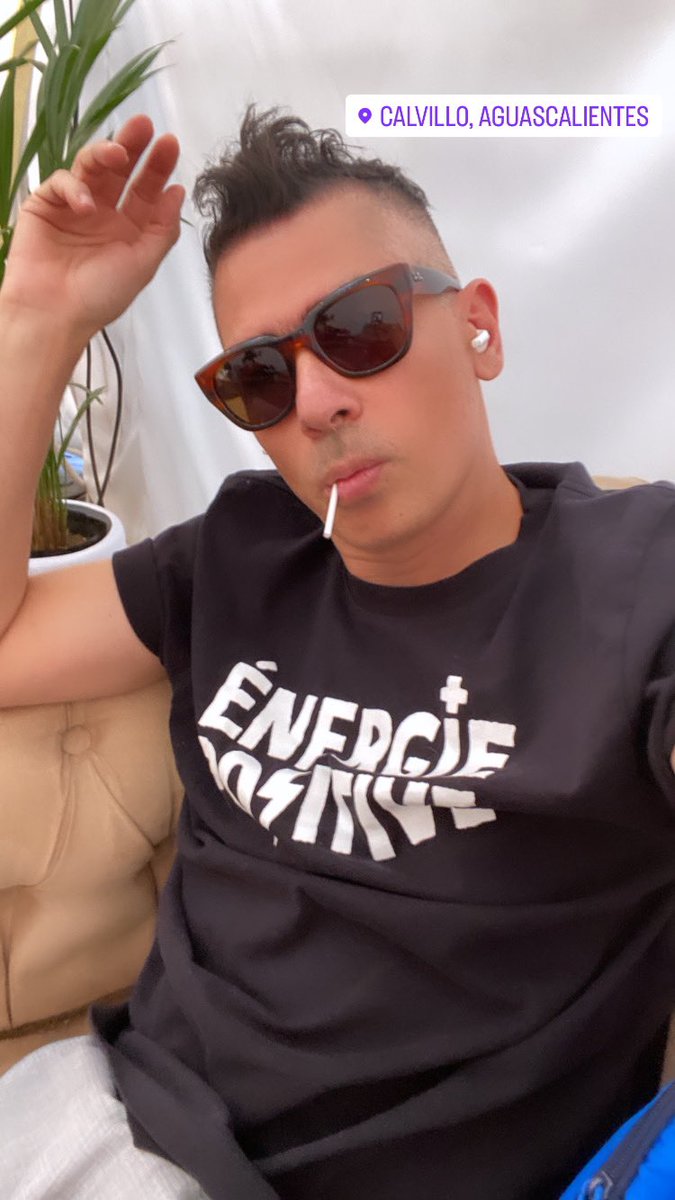 Gracias a la banda de Calvillo , saludos y aquí ando de vuelta 😜<a href="/KinkyTheBand/">Kinky</a>