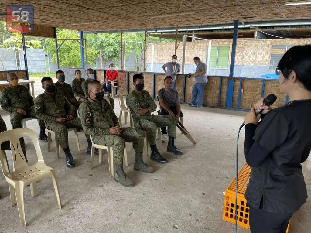 DimalulupigH's tweet photo. The Department of Agriculture, together with the Minergy and the 58IB, facilitated the Turn-over of Chicken Dispersal to the Anlag-Ani Tapukanan Cooperative as the beneficiary, represented by Julio Romania Compas.

#58thInfantryDimalulupigBattalionTroopers 
#AFPyoucanTrust https://t.co/8g9Vyomdwj