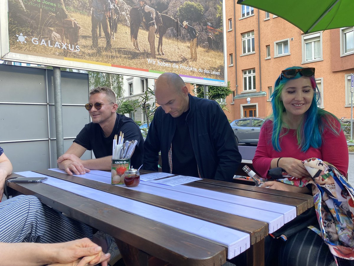 elephantstorie's tweet photo. About yesterday 🐘💛 
#jahrestreffen 

Monika Rufener @x_xjochen @MelinaBorcak Franziska Engelhardt @fschmittfoto Claudio Bucher @denibrechbuehl Meral Kureyshi @charlot_the @samantha_zaugg @konradweber Kati Rickenbach https://t.co/v8TMvWpHqg
