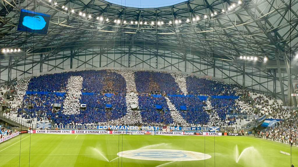 Joyeux anniversaire mon Amour , à jamais les premiers 👑🇪🇺 😍 💙🤍 <a href="/TeamOM_Officiel/">#TeamOM Officiel</a> <a href="/OM_Officiel/">Olympique de Marseille</a> #OM