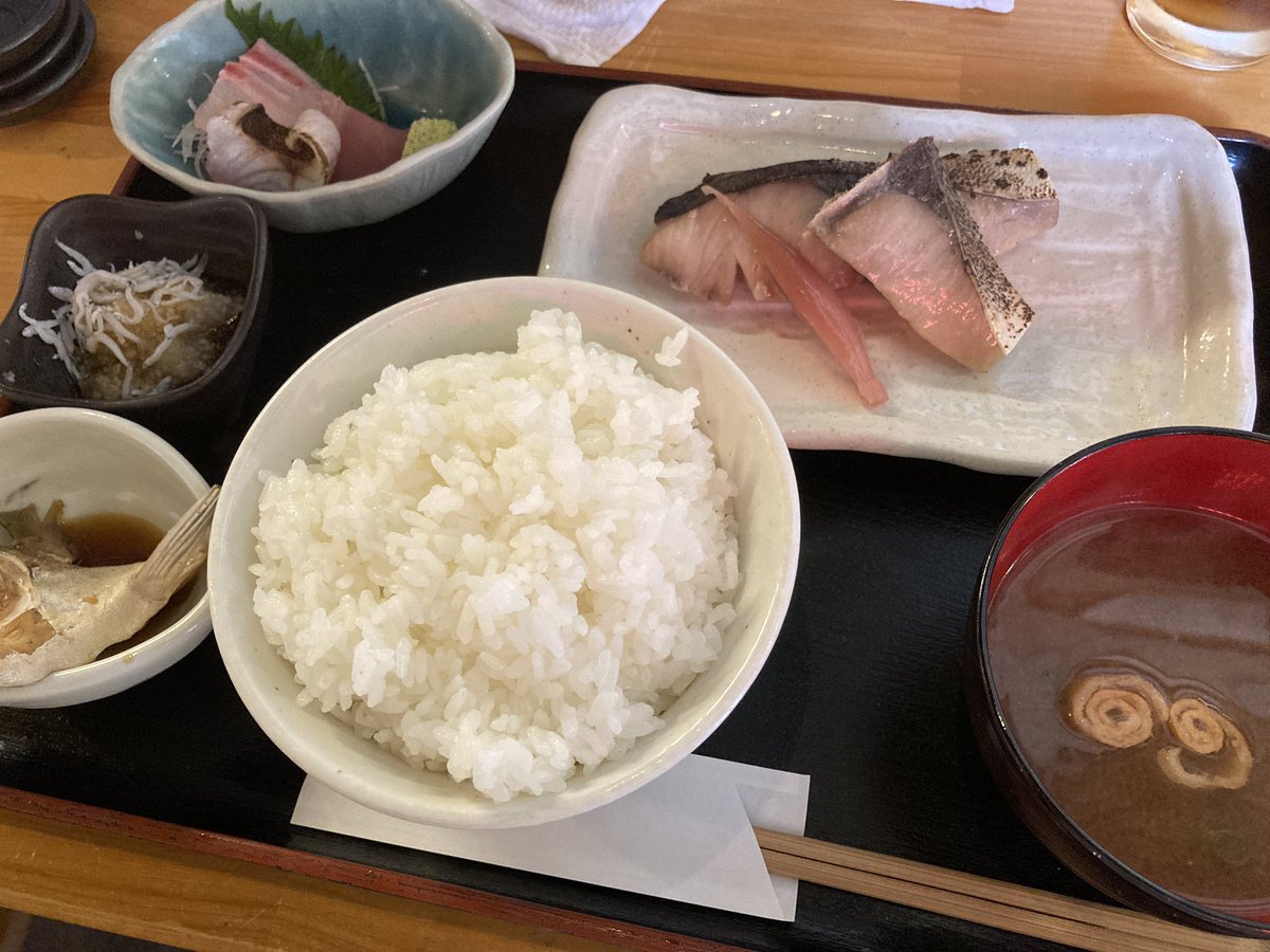 MAP16116649's tweet photo. 今福鶴見でお昼ってなったら私は和ややなー。
お値打ちランチやわー。
もうすぐ５周年とのことやねんけど、長く頑張ってほしい^ ^

#鶴見区
#和や
#グルメ https://t.co/EAJokHlObI