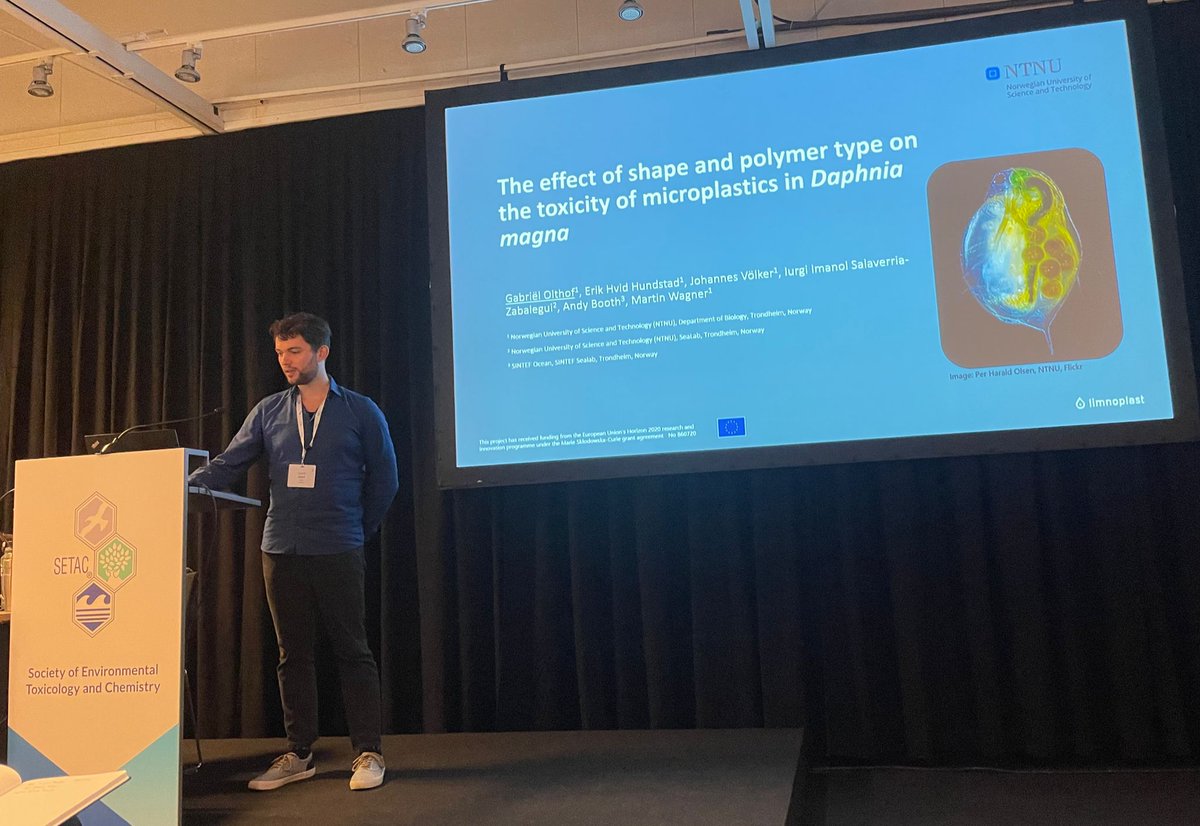 I presented my first results on #microplastic toxicity during #SETACCopenhagen.
Shape and polymer type matter, but how do we compare them?
--> Number of particles per liter? Mass/L? We need a consensus before comparing. @LimnoPlast @SETAC_plastics