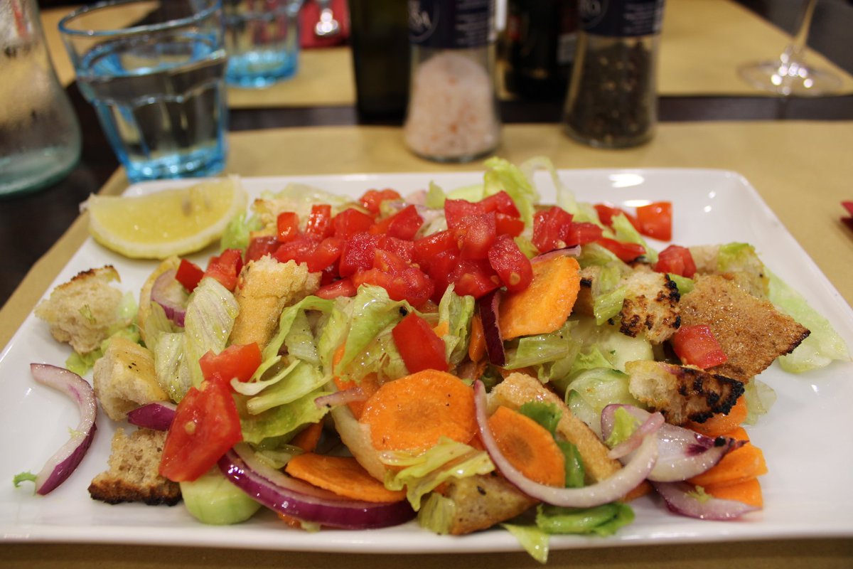 martabusatto's tweet photo. Panzanella toscana🥕🍅🥬
📍Siena
@ComoCfp @AxelTestoni https://t.co/T32NYyLYae