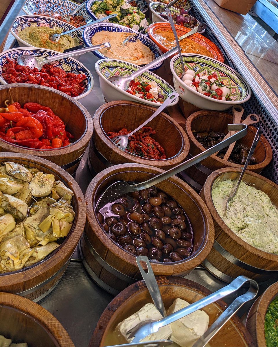 ToonsBridge's tweet image. We hope you’re all having a wonderful week! 

We’re opening our doors on 📍Serpentine Avenue at 8am this morning with lots of options for breakfast &amp;amp; lunch 🫒 

If you’re in📍Cork today, pop in to see us at our stall in the @englishmarketcork 🧀 

#toonsbridgedairy