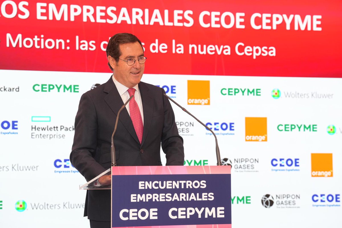 🔛Comenzamos el #EncuentroEmpresarial @CEOE_ES - @cepyme_ inaugurado por @agaramendil, pdte de @CEOE_ES, presentando a #MaartenWetselaar, pdte de @Cepsa 

“Maarten ha acelerado la #transformación de @Cepsa y la ha convertido en una líder de la #transición energética”♻️