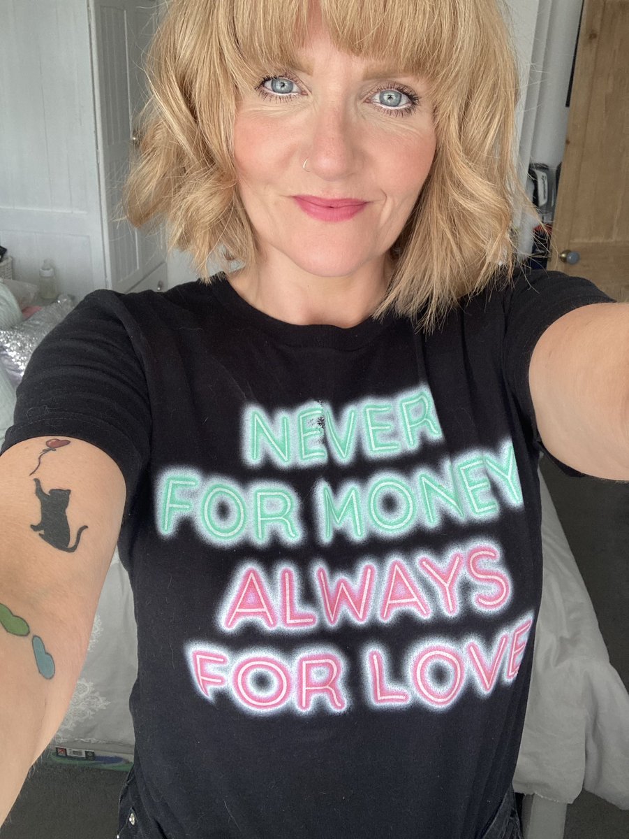 EspleyLaura's tweet photo. https://t.co/88j9YOot2i Repping my favourite cover song of all time today 🥰❤️🫶🏻 plus the @adidasUK obviously 🙄
@JamieWebster94 @brookecombe @TalkingHeadsHQ
Anyone got a better one????
@adiFamily_ #coversong #shareyourstripes #neverformoneyalwaysforlove #sambarose https://t.co/ySev2mIvWk