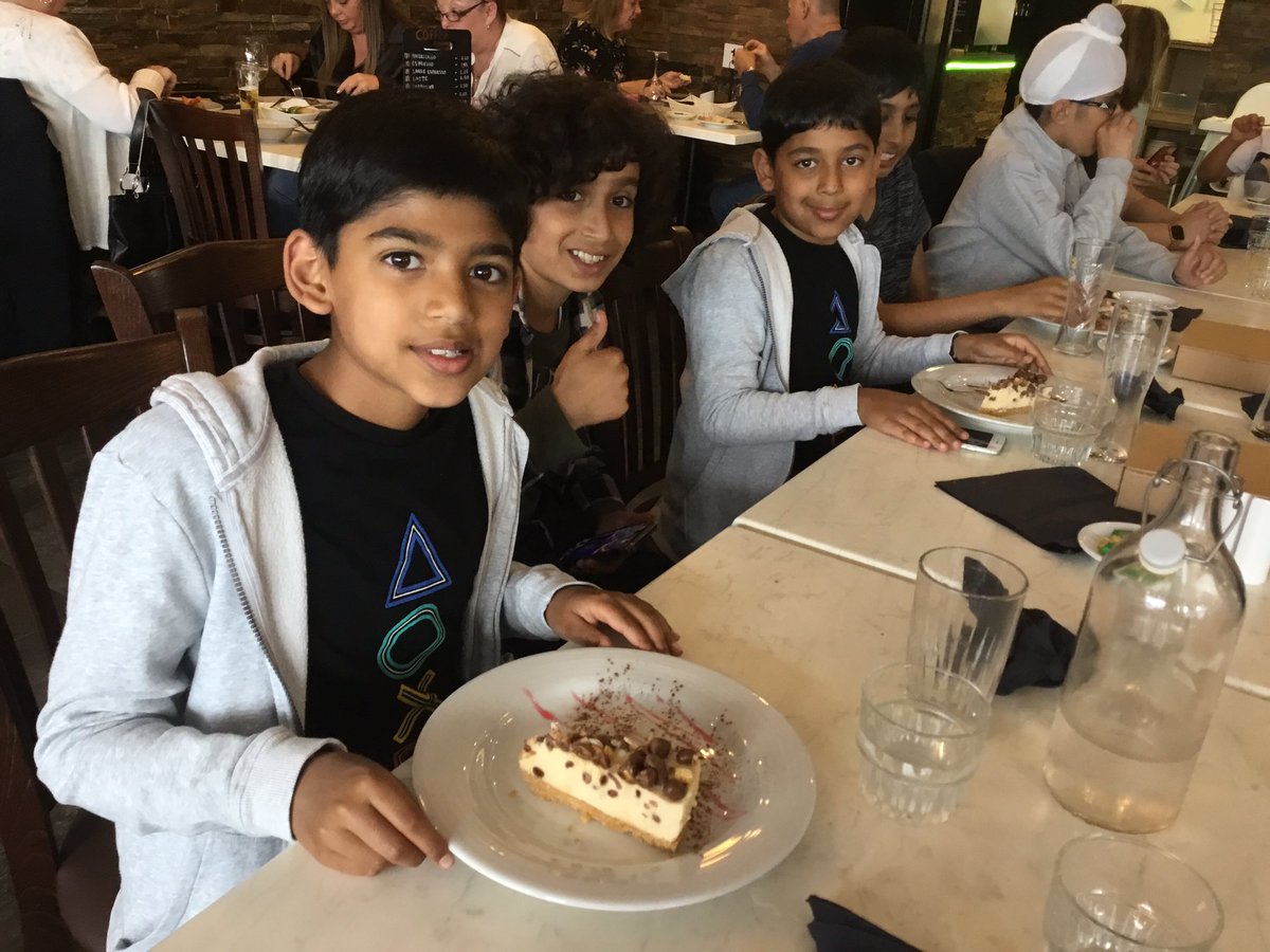 Y6CVPS's tweet photo. All the Year 6 who achieved 100% attendance up to SATS had a fabulous meal last night! @claytonprimPAY https://t.co/eg1Kn0AWOh