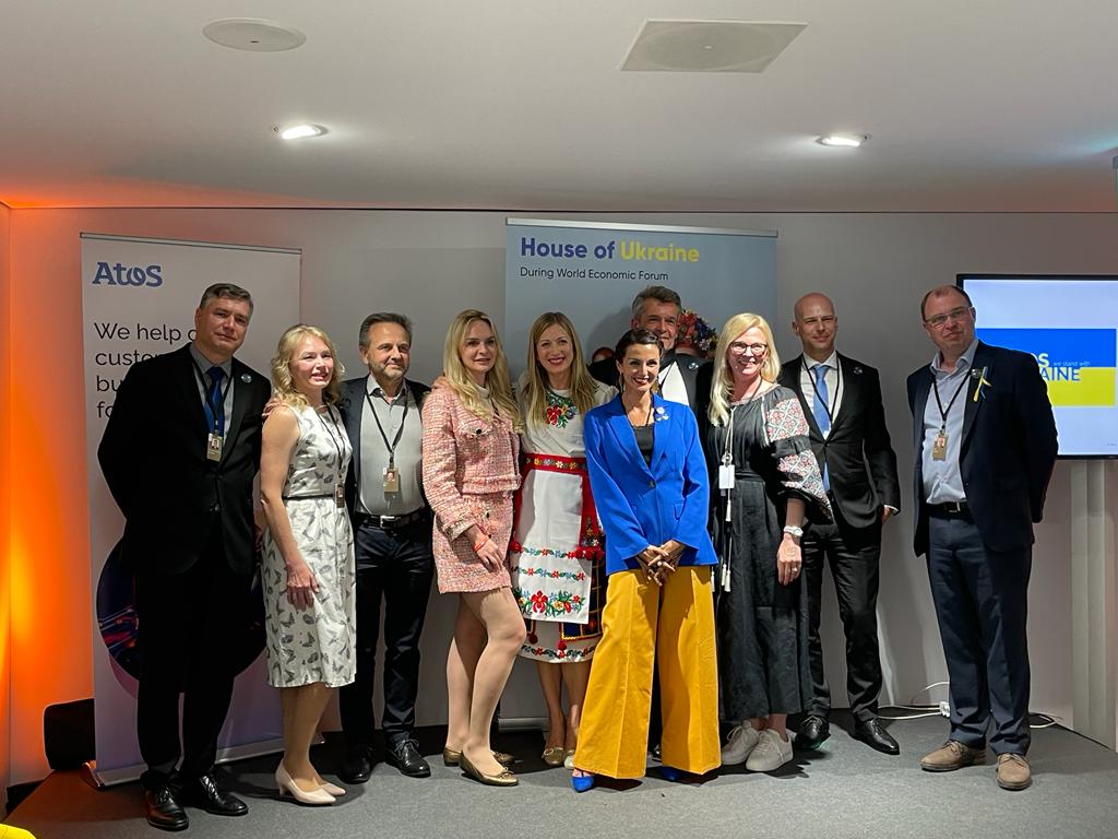 techforpeace_io's tweet photo. From the bottom of our hearts, Tech for Peace would like to thank each and every attendee of the House of Ukraine yesterday night. We were inspired by the many discussions and warmed with hope for Ukraine. 

Thanks to all speakers, sponsors, and https://t.co/dumBk5C4Gy team 🙌 https://t.co/iKTyxWZ49U