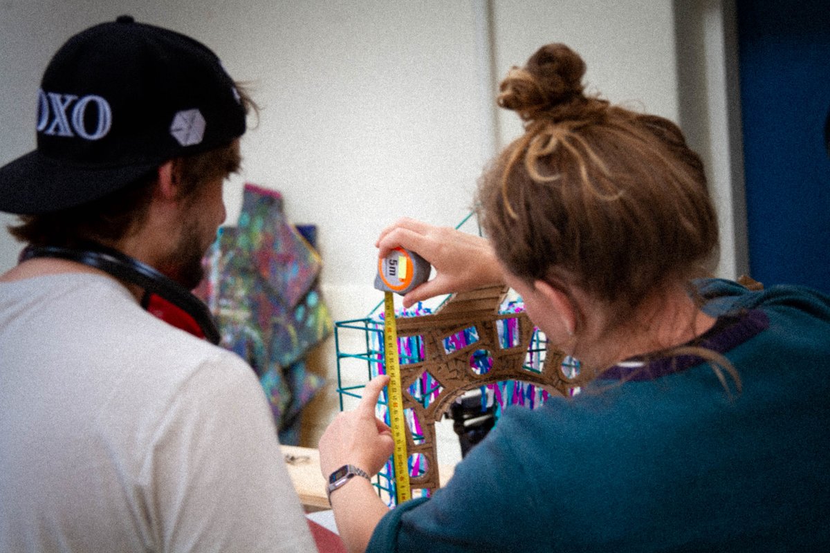 Achter de schermen werken we hard aan mooie elementen voor het festival. 🥳 We zoeken nog creatieve handjes bij de klusweekenden. Kom jij ons team versterken? Check dan dit formulier: docs.google.com/forms/d/e/1FAI…