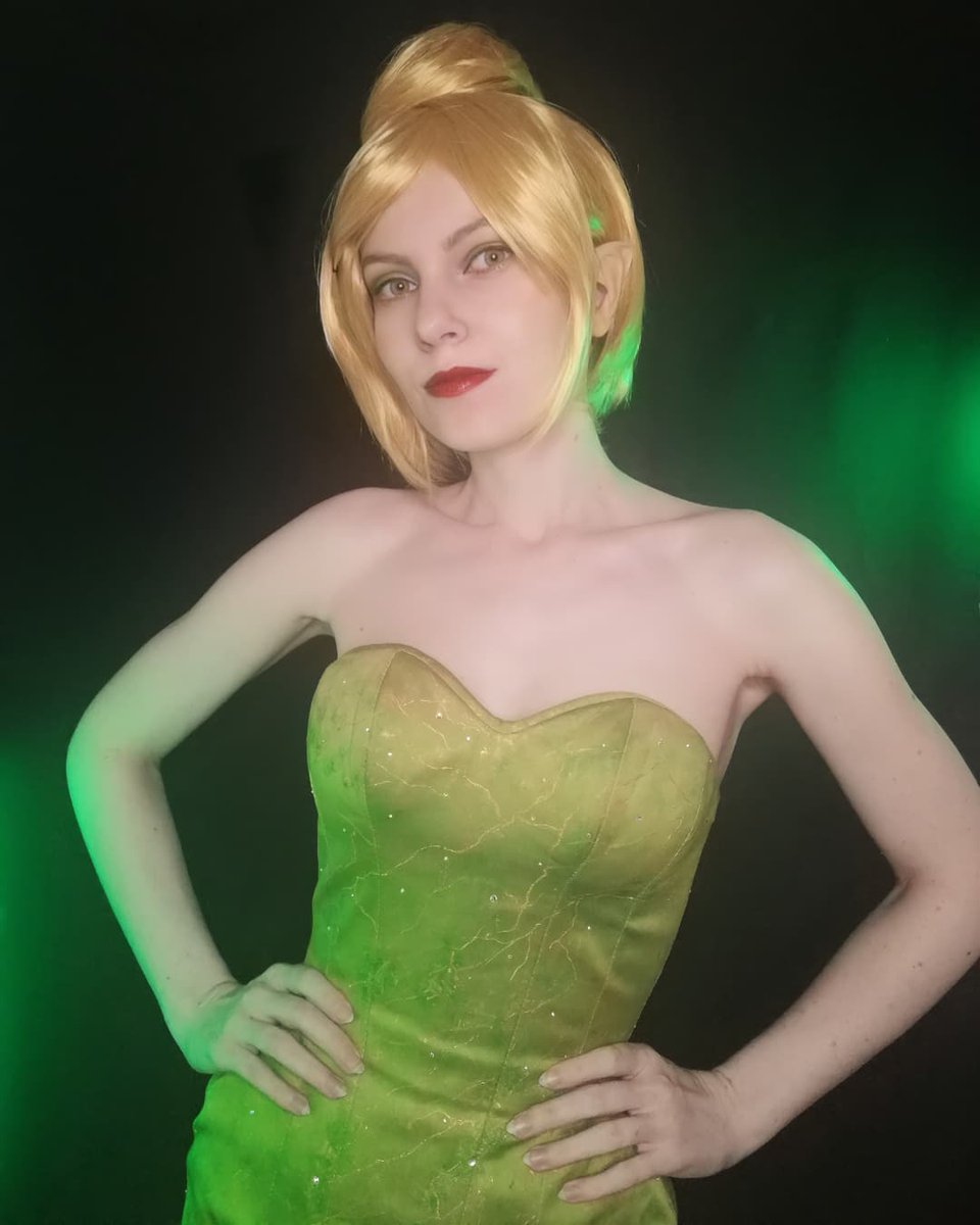 CosplayBuzz's tweet photo. Tinker Bell | Disney Fairies🧚♀️
Cosplayer: @dance_with_alien
Wig Style: PL481
https://t.co/2PKQRrs0YF
#cosplaybuzz #cosplay #cosplaywig #syntheticwig #shortwig #goldenwig #hairstyle #cosplaygirl #cosplayer #animewig #tinkerbellcosplay #tinkerbell #disney #fairies #disneycosplay https://t.co/jJppS59mkM