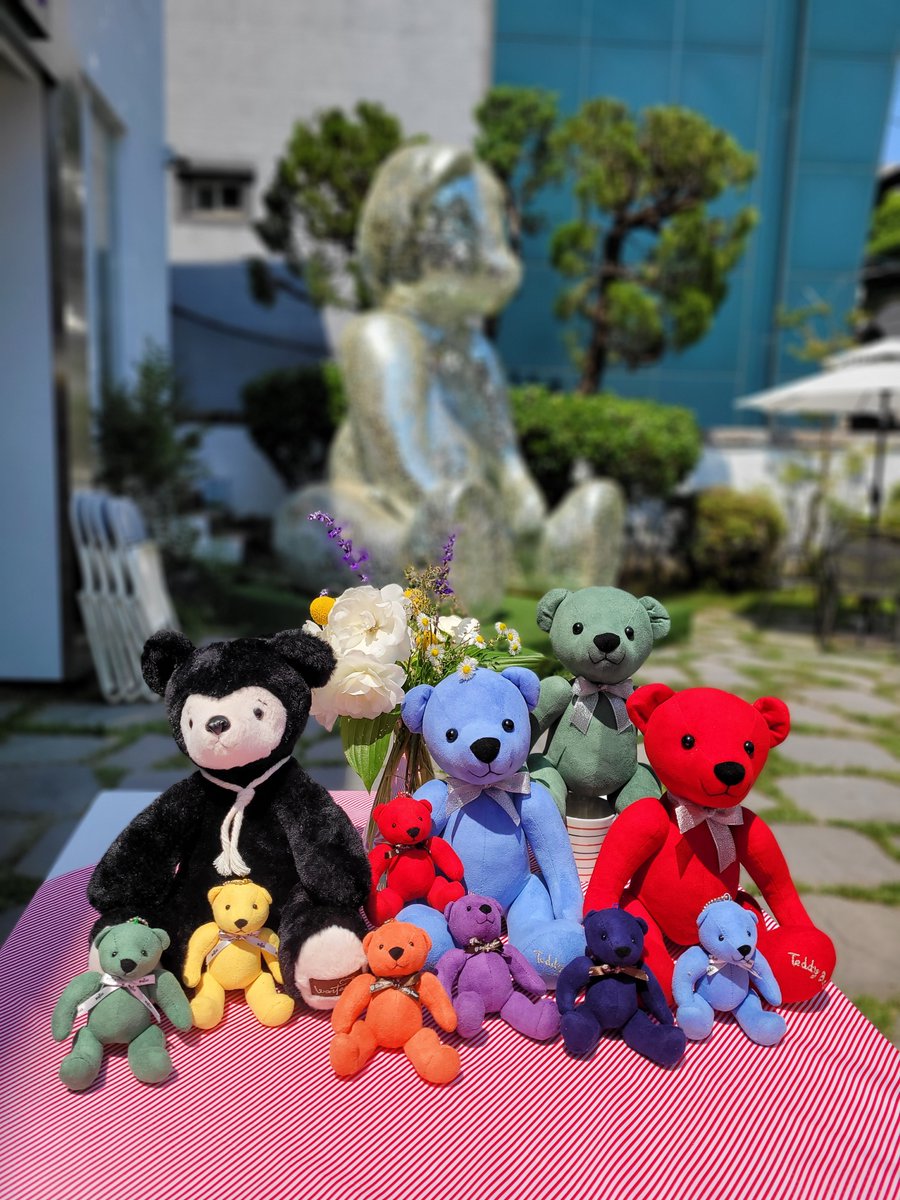 teddybearlabs's tweet image. 커뮤니티 입장 이벤트 
●대상: Teddybear Labs NFT에 관심있는 누구나
●참여방법: 디스코드입장/오픈카톡입장/트위터팔로우/텔레그램입장 후 구글폼 작성
●혜택: 구글폼 내용 확인
forms.gle/EfthVeHNNqV4fp…

#NFTCommunity #NFT #teddybear #NFTProject #teddybearlabs #MetaverseNFT #Metaverse