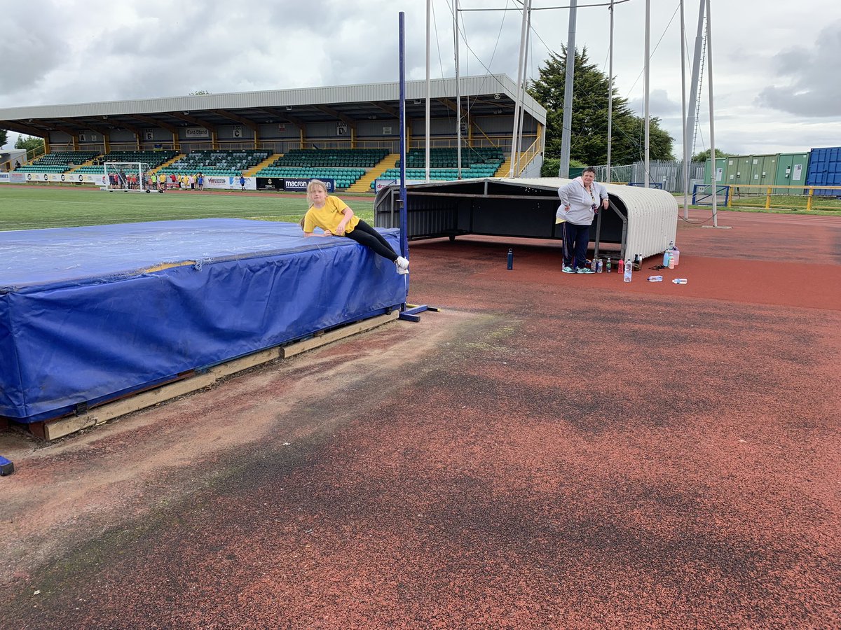 Miss N Davies tweet media