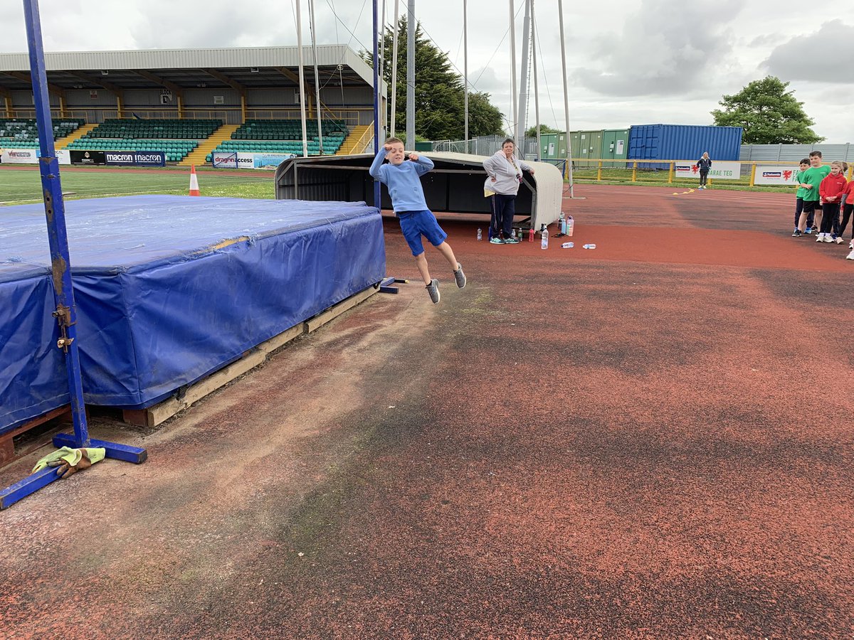 Miss N Davies tweet media