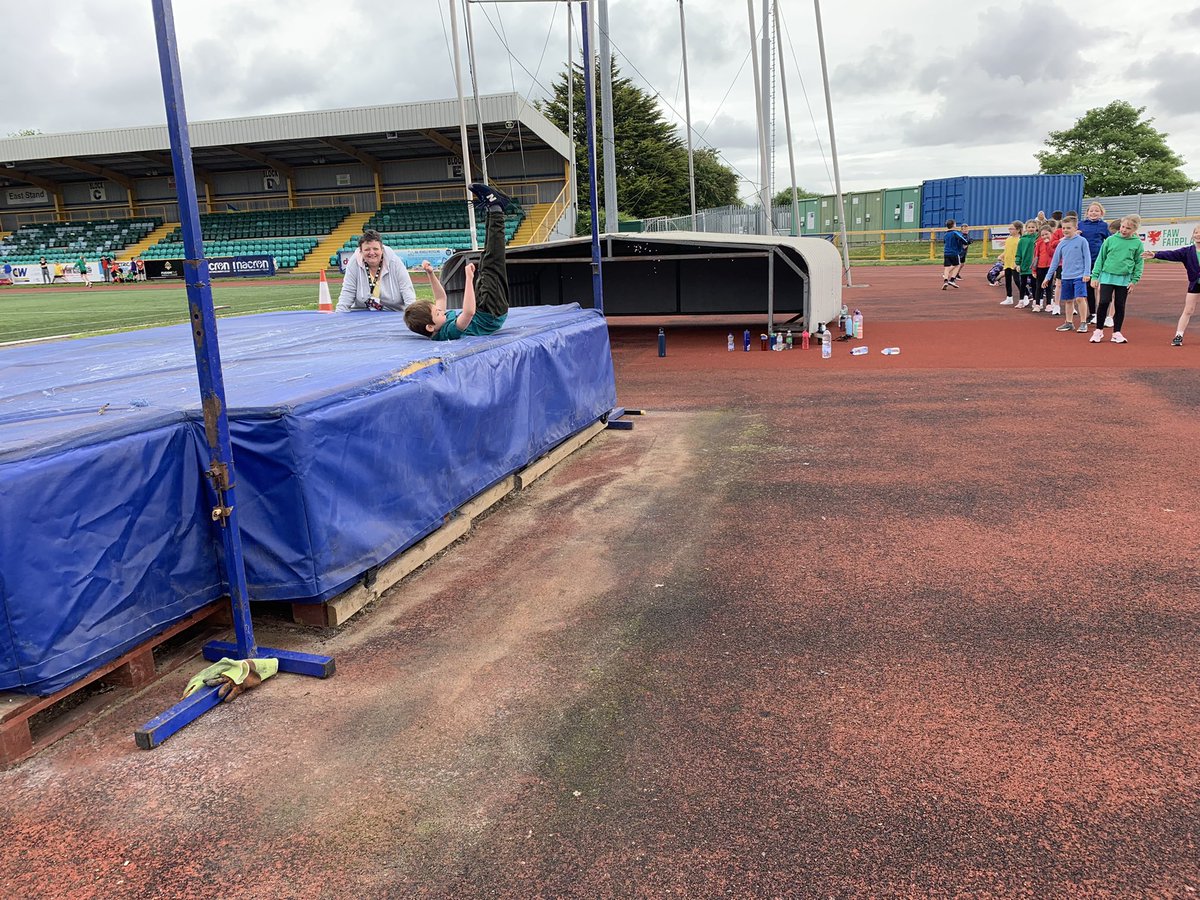 Miss N Davies tweet media