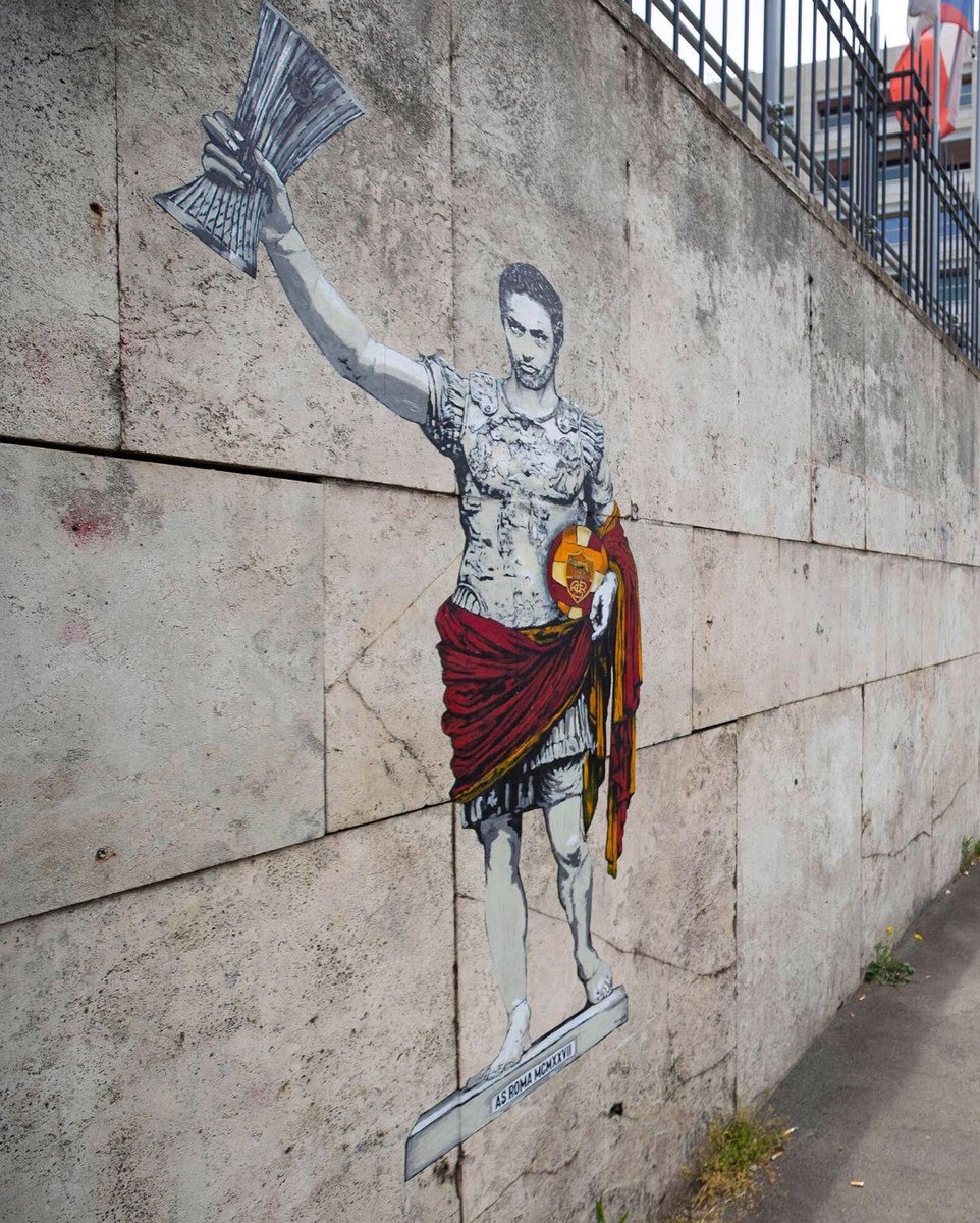 IFTVofficial's tweet photo. Mourinho has a new mural in Rome 😅 https://t.co/OLVYxwtoz8