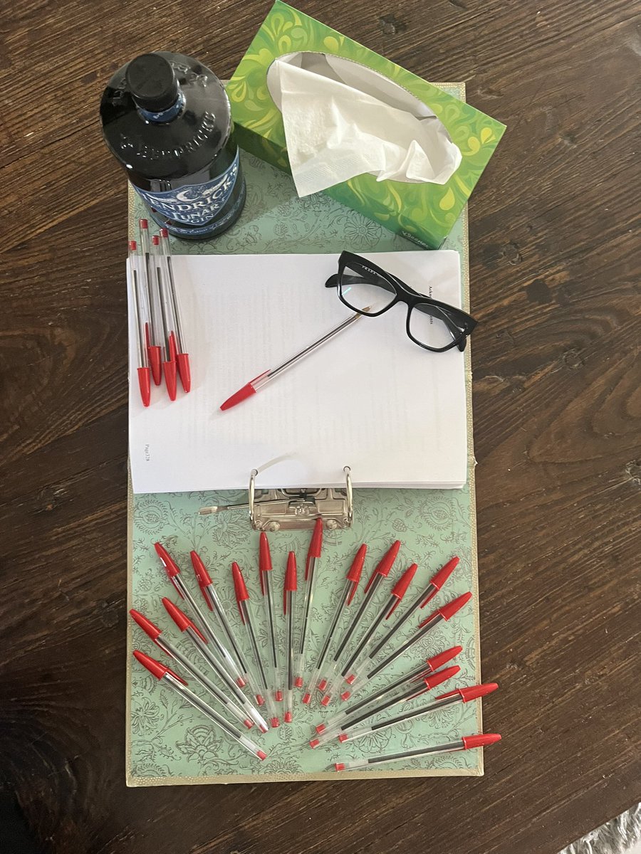 NikkiOMay's tweet photo. Editing Toolkit
#ThatDifficultSecondAlbum #PrayForNikki https://t.co/qPnogflDrr