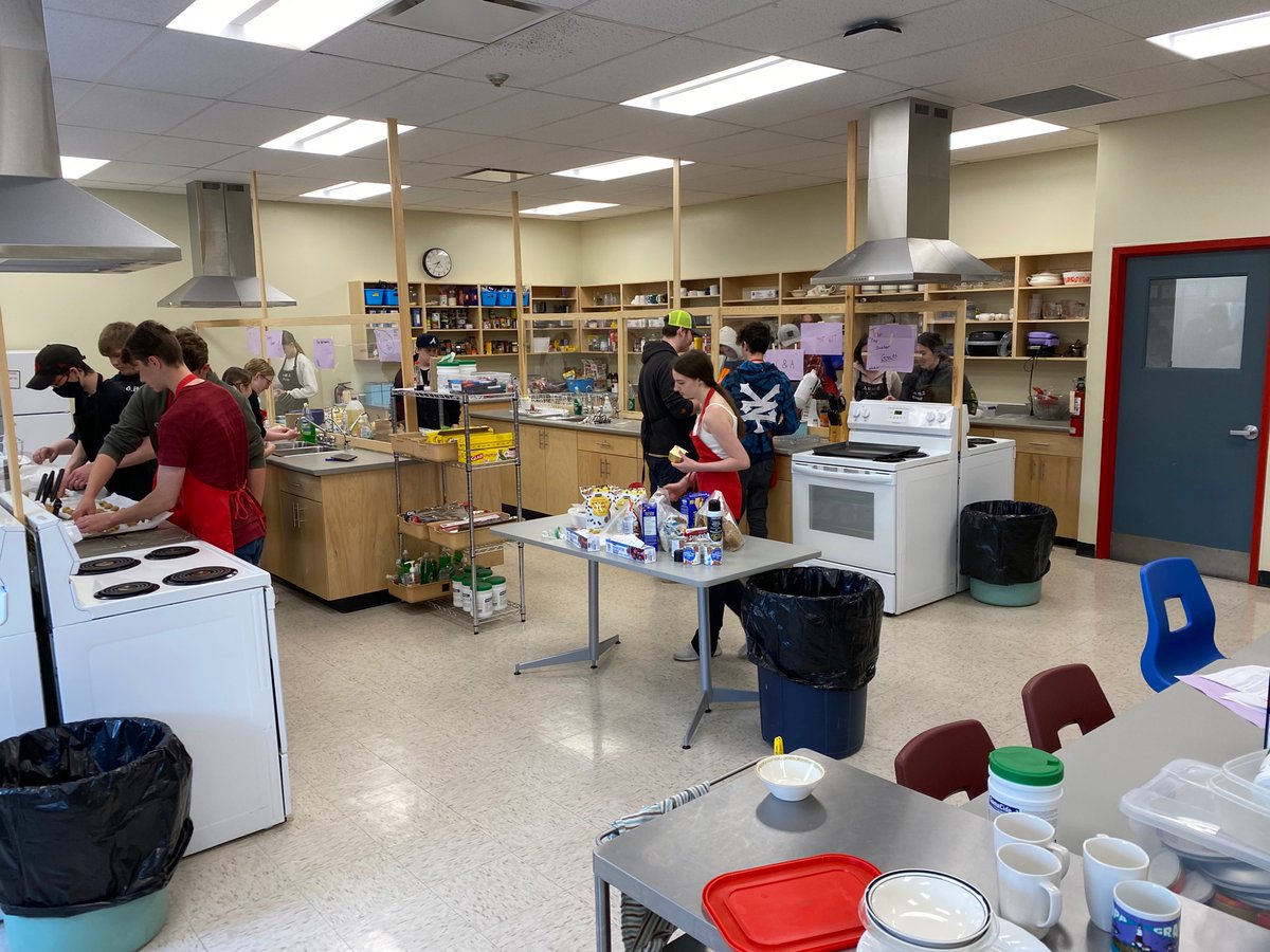 ArcherTeskey's tweet photo. @ArnpriorDHS Gr 10 Foods students baking treats four our Athletic Banquet. A lot of blood, sweat, and tears went into this….not literally. That would be gross:). @RCDSB https://t.co/VhIGqyGwVt