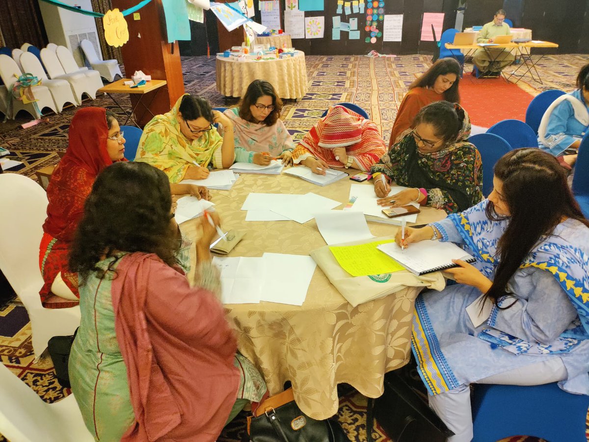 SELD_Sindh's tweet photo. On the Fourth day (26-5-2022) of #Early_Childhood_Care_Education Training organized by #Reform_Support_Unit-SELD &amp; #Directorate_of_ECCE with the support of #UNICEF, the session was comprehensively informative regarding the Role of Assessment in the #ECCE classroom (purpose of https://t.co/1VV2ZKAaKM