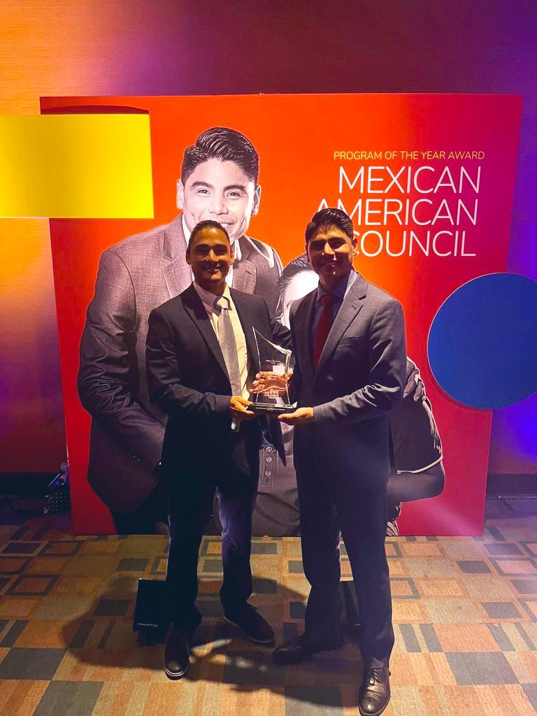 GarzaSoze's tweet photo. Congratulations @EddieGarzaFL &amp; @MexAmCouncil for receiving the #ChampionsForChildren Award from the @ChildrensTrust #MAC #MexAmCouncil #TCT #ProgramOfTheYear #EddieGarza #MDCPS @MDCPS @MiamiDadeCounty @MiamiDadeBCC @JamesRHaj1 https://t.co/uRCyuvTZEZ