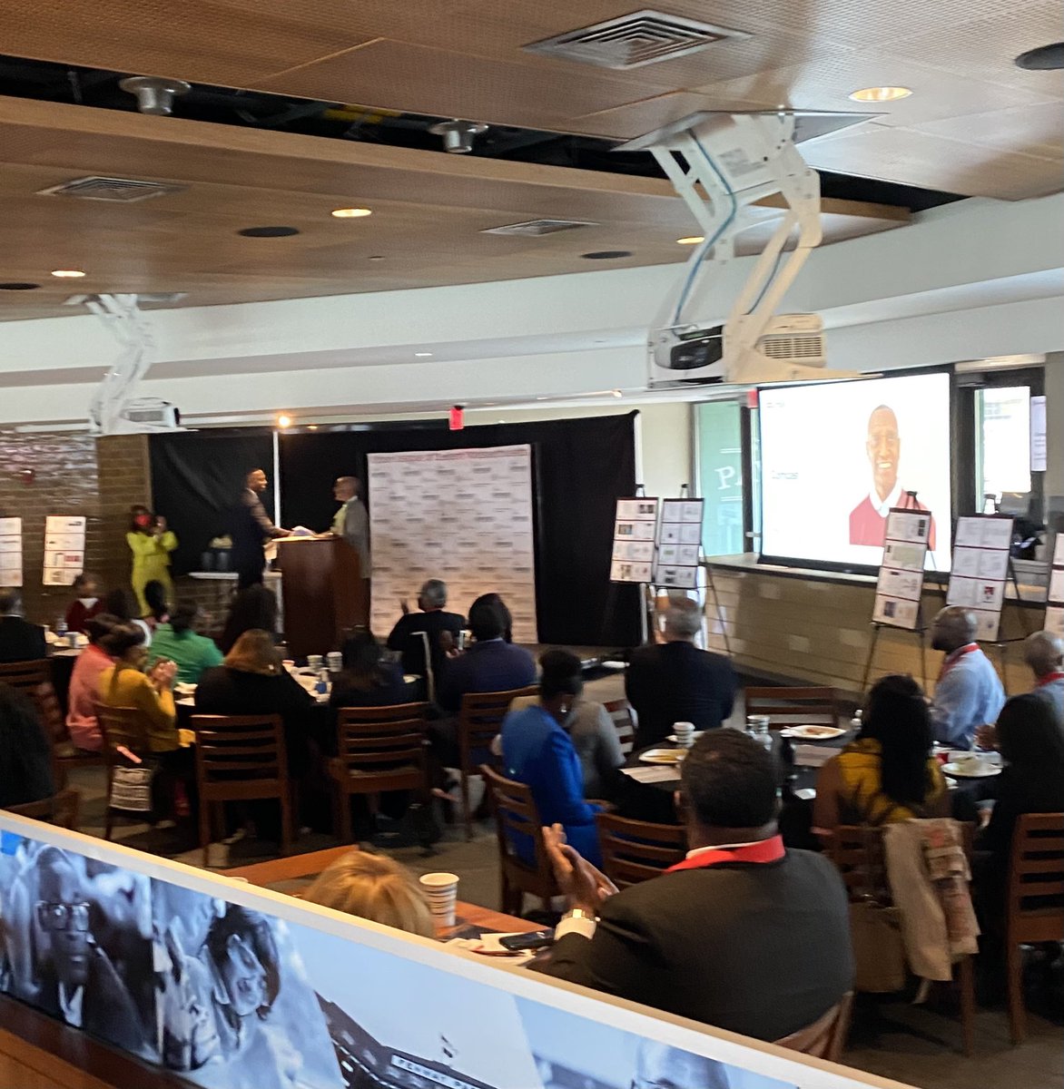 Hilary Allard tweet media