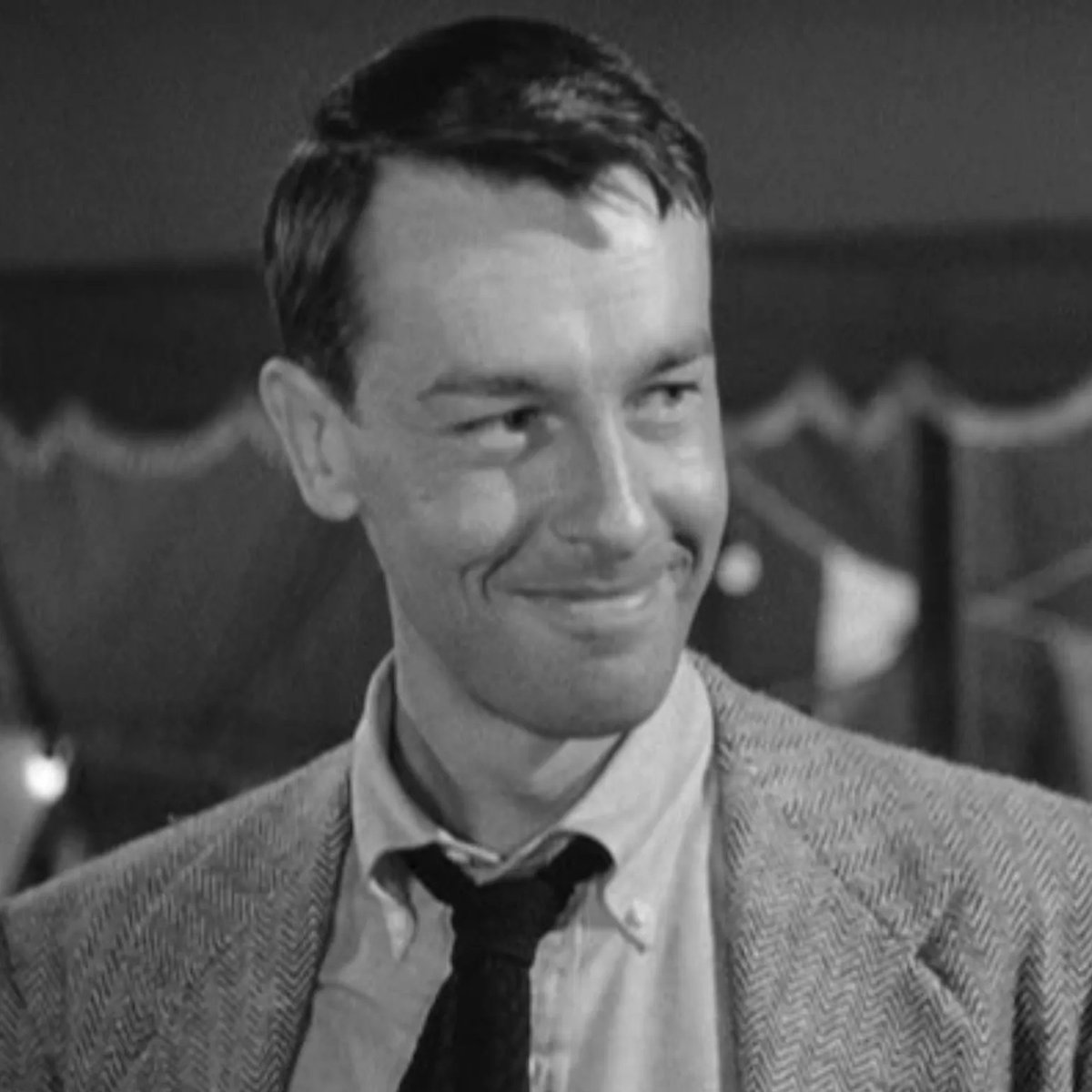 DrBuzz_Forensic's tweet photo. Actor John Dall was #BornOnThisDay, May 26, 1920. Remembered for his film roles; #Hitchcock's Rope (1948) &amp; the #filmnoir Gun Crazy (1950). Suffering from #dression, #alcoholism &amp; following a major fall he passed in 1971 (age 50) from cardiac arrest.#RIP #GoneTooSoon #LGBTQ #BOTD https://t.co/x9gYRvK1B8