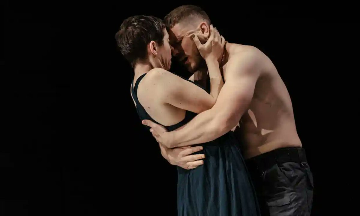 obrienmark's tweet photo. "Family dynamics and toxic masculinity are explored in Marina Carr’s riveting version of the story of Agamemnon and Clytemnestra"
⭐️⭐️⭐️⭐️ The Guardian

Girl on an Altar by Marina Carr
@KilnTheatre @AbbeyTheatre 
https://t.co/ii6sw01Nsc https://t.co/WiGb062KD5