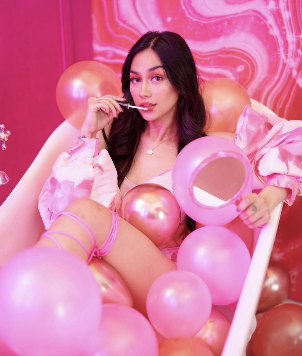 zeinablang's tweet photo. Bili na rin kayo Rabbies Cosmetics 

#justiceforzeinabharake https://t.co/f2xFq4xhRA