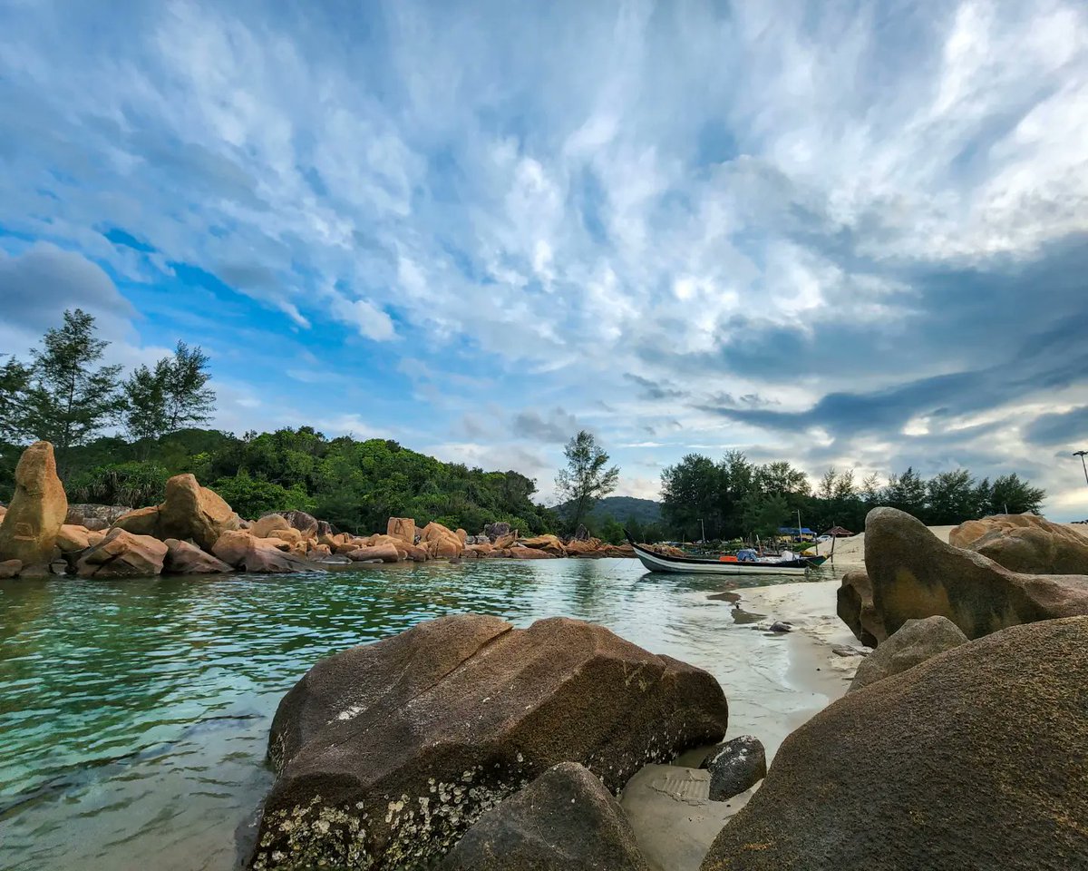 ZikriZuki's tweet photo. Tk pandai pun tapi minat. Enjoy the view! https://t.co/sAZMnOhAg8