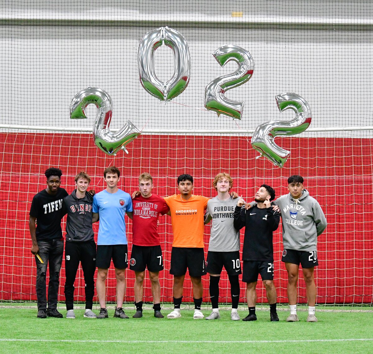 FCPride04B_ECNL's tweet photo. Had a great time celebrating our seniors last night! Congrats to all of you!! We know you will do great things and can’t wait to follow your journeys! 🎓🌟
#PrideNation ❤️⚽️🖤 @FCPRIDESOCCER @FCP_Boys_ECNL https://t.co/Oi5mGS8ESb