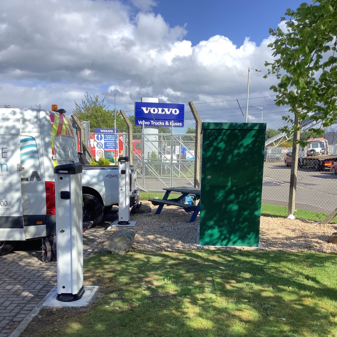 ClarkeEVUK's tweet photo. Hitting the Highlands…

Clarke’s top team ventured north to successfully complete an EV install for Volvo Trucks UK at their Inverness site. 

Clarke will also be delivering ICP works for the new DNO connection to support the infrastructure.

#evinfrastructure #workplacecharging https://t.co/WNRWg1Lf2M
