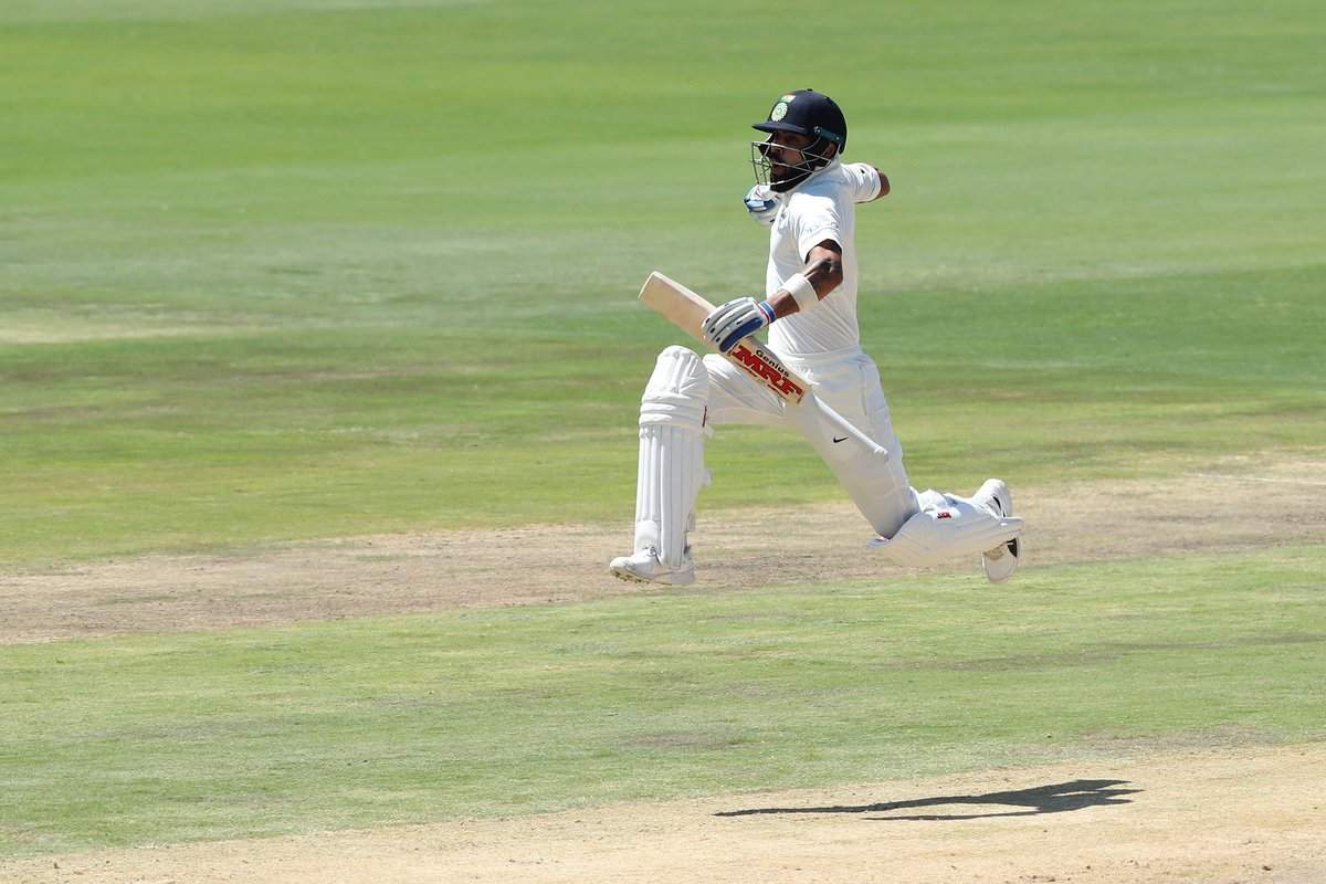 MyLoveVirat18_'s tweet photo. Flying Virat Kohli 💥💯 @imVkohli https://t.co/Gz0Q3cFn0i