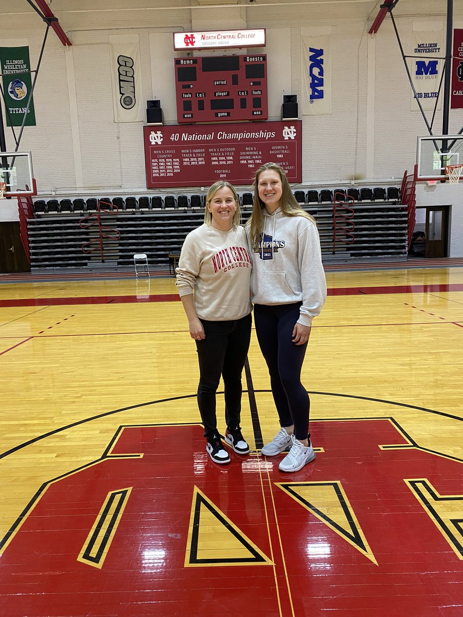 Thank you to Coach Bax and Coach Chrissi for giving me the opportunity to visit campus! I’m so thankful to have received an offer!! <a href="/NCCWBB/">North Central Women’s Basketball</a> <a href="/Chrissi_133/">Chrissi Ekhomu</a> <a href="/M14Hoops_Girls/">Team M-XIV Girls</a>