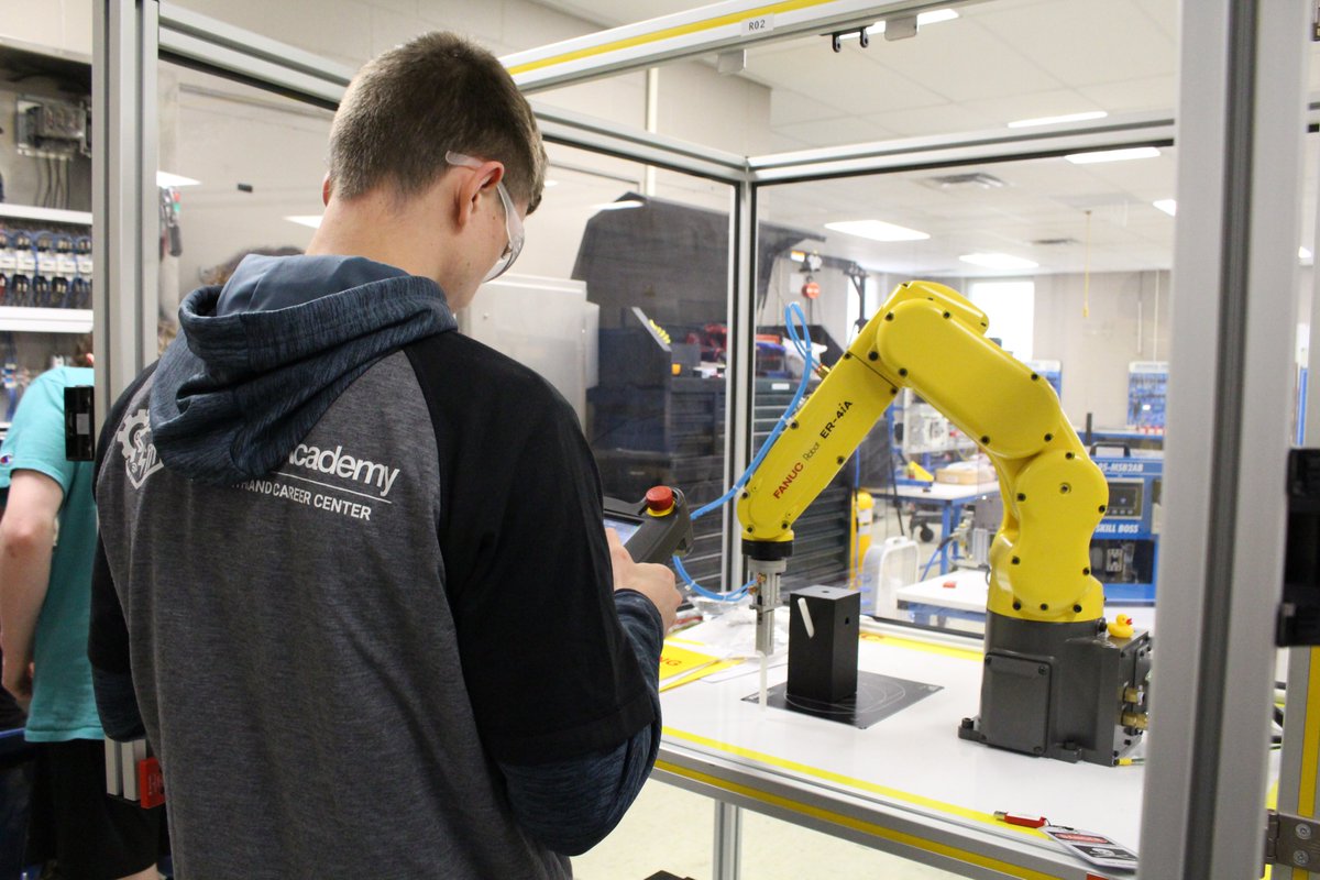 Check it out! <a href="/MarlenIntl/">Marlen International</a> donated two industrial electrical cabinets, &amp; <a href="/AttendKCTech/">KC Tech Academy</a> students have been in them connecting wiring to the Programmable Logic Controller. They have also been finalizing their Fanuc industrial robot programs for pick &amp; place routines. #NCCRocks