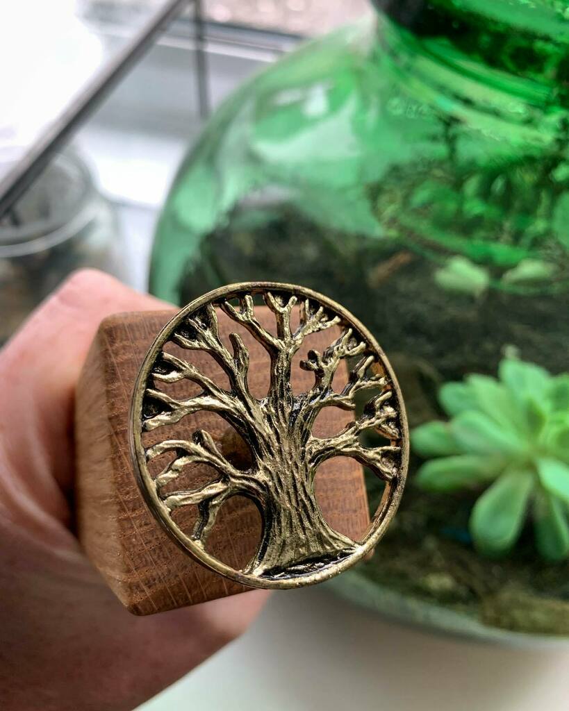 This could be one of my favourite designs to date! 💚 🌳 
We have a limited amount of these beauties so they’ll be exclusively available at upcoming markets. 
First stop <a href="/rothbarandgrill/">Roth Bar & Grill</a> Bruton, for their Jubilee event on Friday 3rd June. Excited for e… instagr.am/p/CeBT6Wis_cG/