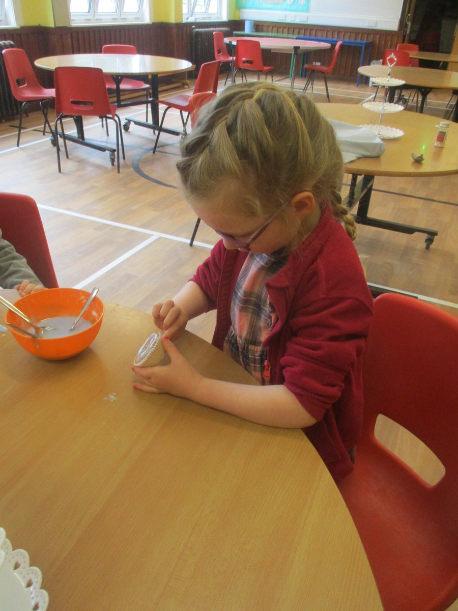 StrachurP's tweet photo. Our Queen's Platinum Jubilee Celebration today in school .... best hats ....royal bingo .... royal art ... quizzes ... cake decorating ... fun photos and more - a lovely day celebrating the Jubilee! #strachurprimary #strachur #argyllandbute #abc_OCTF #abcey #jubilee #celebration https://t.co/6yu9CFv50K