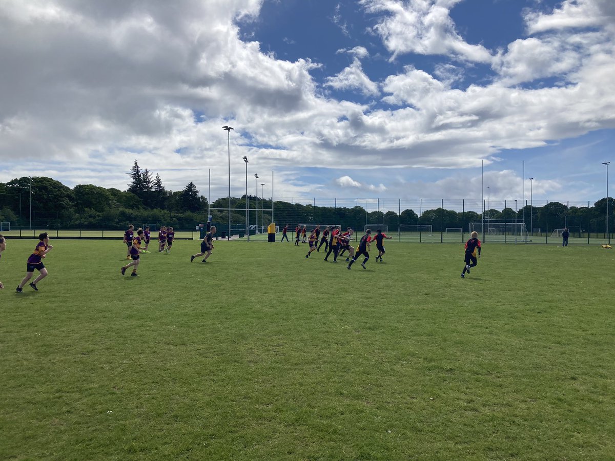 ColinSturgeon10's tweet photo. Big thank you to @LoudounAcademy1 &amp; @LargsAcademy for yesterdays matches. 

S1/S2 Boys &amp; U14 Girls in action.

Excellent performances from all of our @MarrColOfficial players. 

Special mention to Senior pupils Sam, Alasdair, Ruari &amp; Ben for coaching and refereeing. 

@MarrRugby https://t.co/YVWM2Te7yT