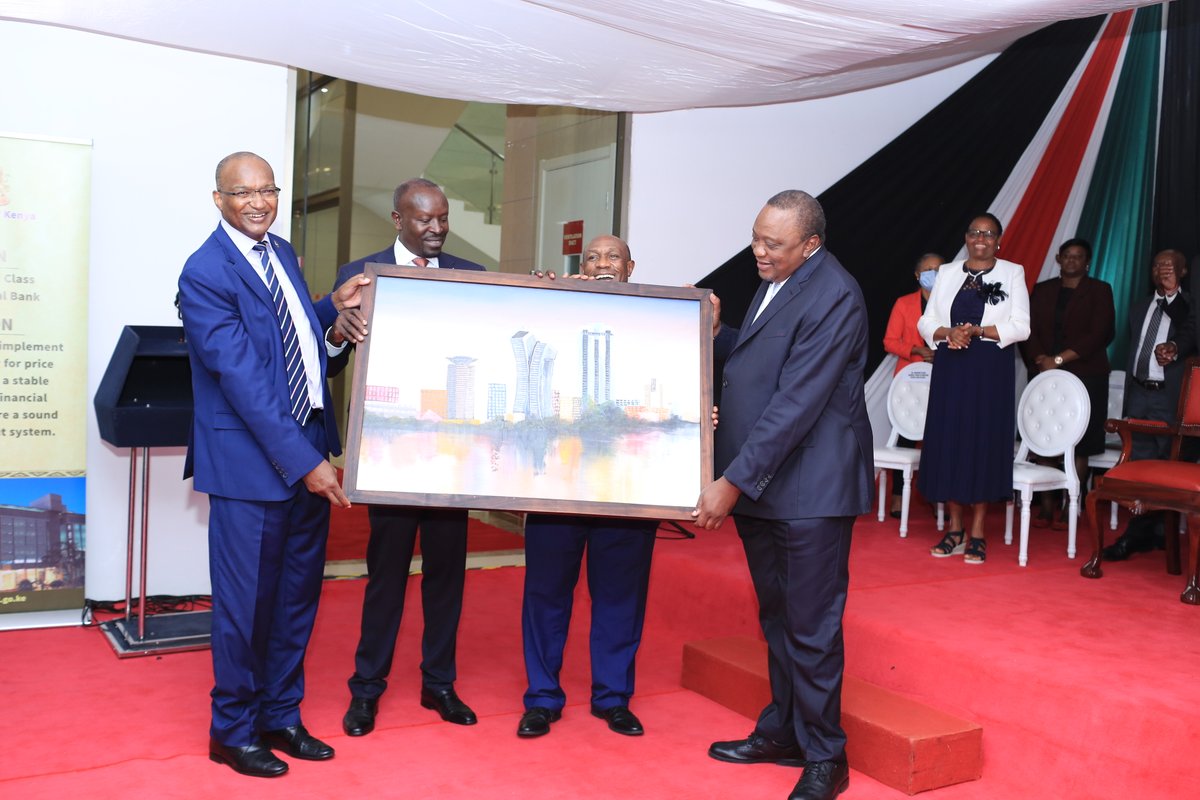 CBKKenya's tweet photo. CBK Board Chairman Mohammed Nyaoga, Governor @njorogep and CBK Pension Fund Board of Trustees Chairman Prof. Dominic Mwenja present His Excellency the President with a painting of the Nairobi skyline that showcases the iconic CBK Pension Towers. https://t.co/IH7nyuIvyN