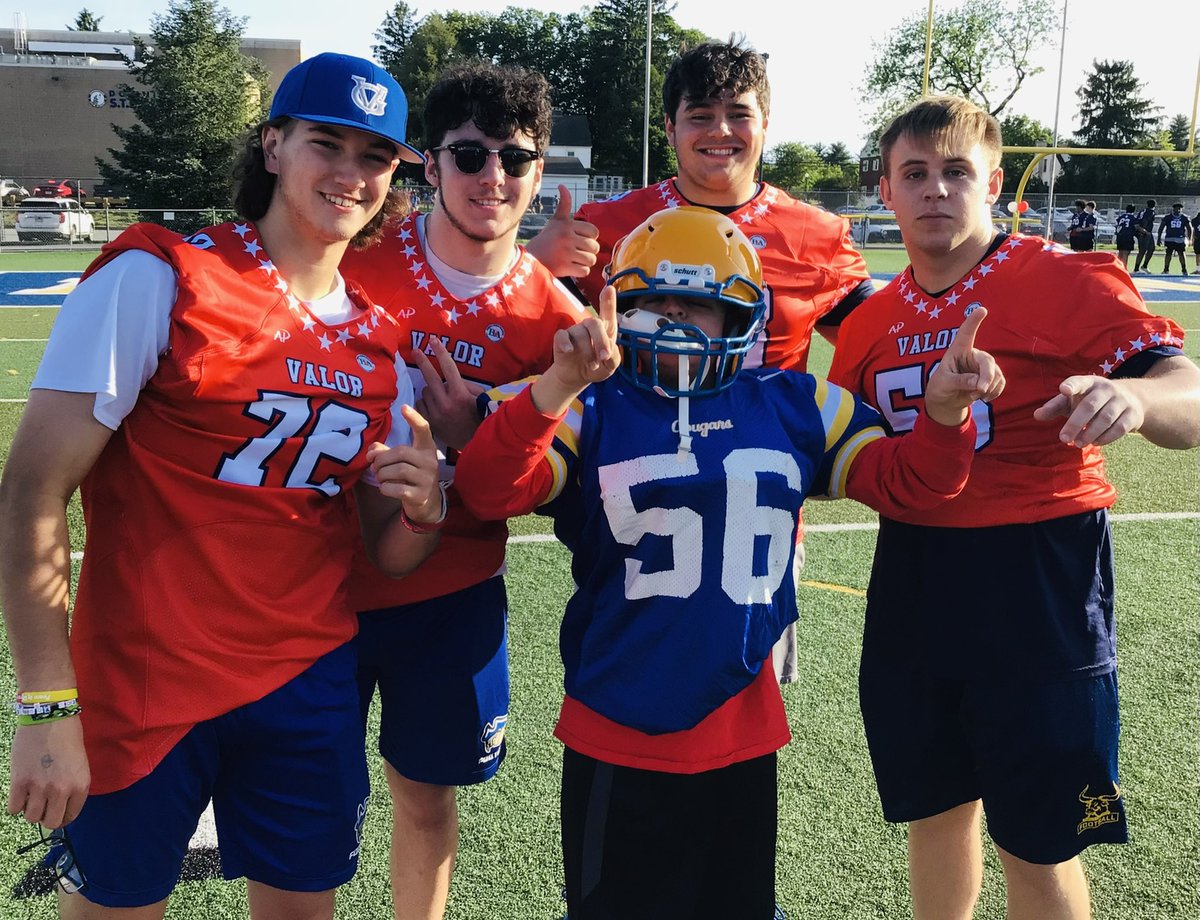 megfunDEHS's tweet photo. 🤩 🏈 …Safe to say we had a little fun last night #peprally #valorbowl @AValorbowl @DTownFball @Stoga_Football @Football_Cville  @GarnetValleyFB https://t.co/NmrpHmlQY2