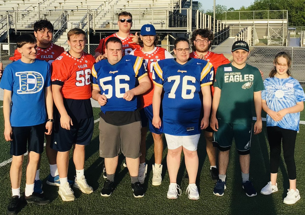 megfunDEHS's tweet photo. 🤩 🏈 …Safe to say we had a little fun last night #peprally #valorbowl @AValorbowl @DTownFball @Stoga_Football @Football_Cville  @GarnetValleyFB https://t.co/NmrpHmlQY2
