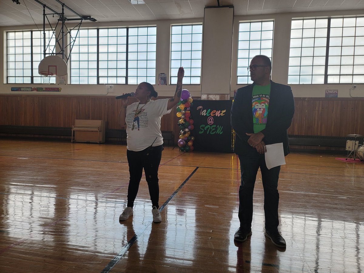 STEMatBlodgett's tweet photo. Both Syracuse STEM students and staff showed that we are overflowing with a variety talent at yesterday's school-wide Talent Show. Fantastic job everyone!! #GoSTEMLions #SCSDSuccess #SCSDDiversity @STEMatBlodgett @SyracuseSchools https://t.co/jqKicDM2XV