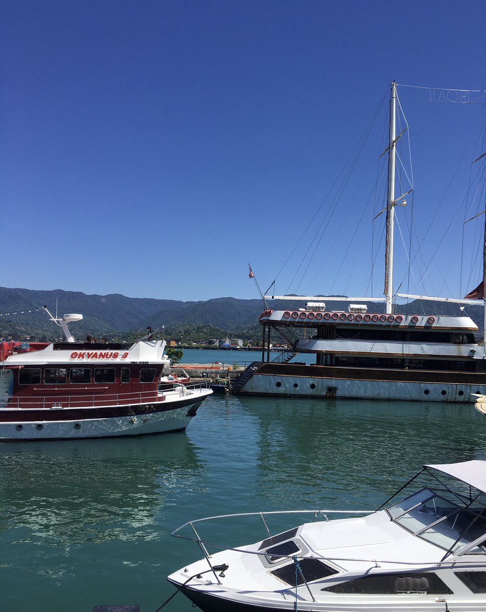 circleofshaman's tweet photo. Hello people!
I'm sure everyone had a wonderful day today!
Love this place...
#NFTCommunity #NFTfamily #NFT 
#sunnyday https://t.co/qXJKiwvHud