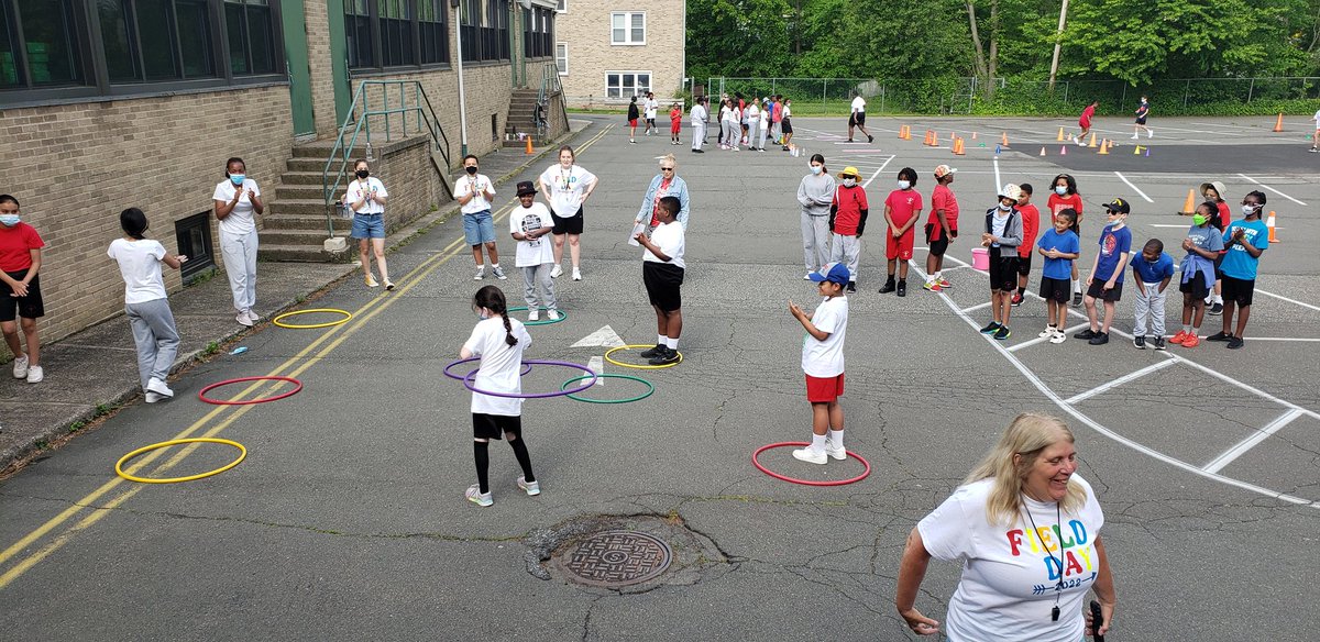 DocAdam54's tweet image. Field day at St.Anthony Nanuet campus!