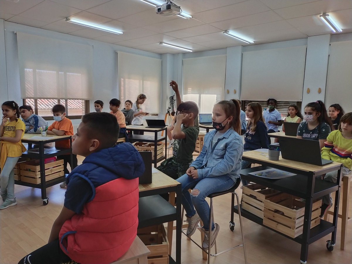 cpmariadeavila's tweet photo. Taller #STEAMlabARAGON con el @CEIPDomingMiral. Hemos compartido con el alumnado de 3° de primaria el modelo educativo #STEAMCentros. https://t.co/nvfZVGcJuo