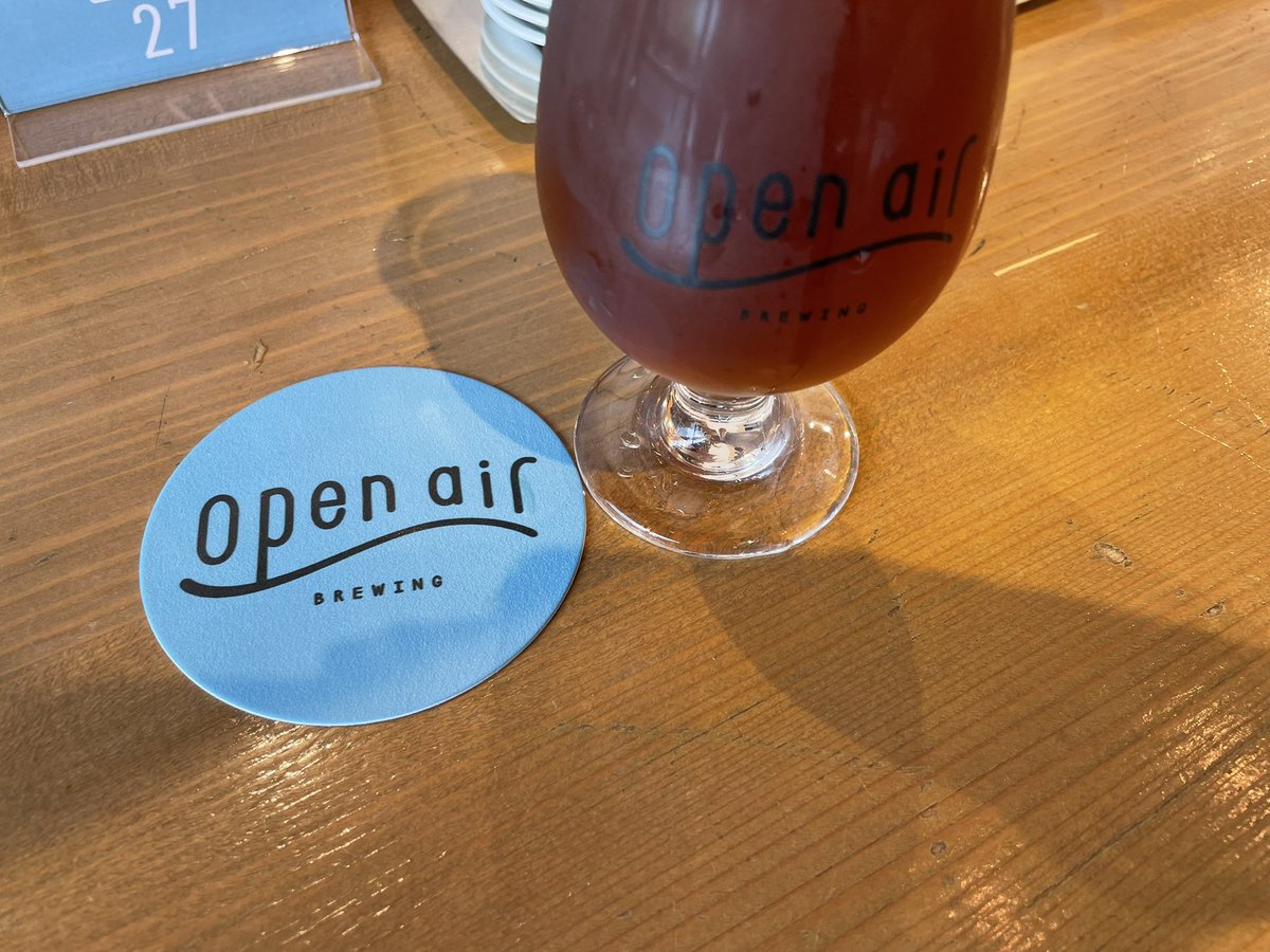 今月オープンしたばかりの『Open air』さんへ行ってきました😁
詳細はまた改めて😉
神戸に新たなビール屋さんが続々と誕生しておりますよ〜！！
#Openair 
#オープンエア
#神戸ビアクラブ
#神戸ビアマップ