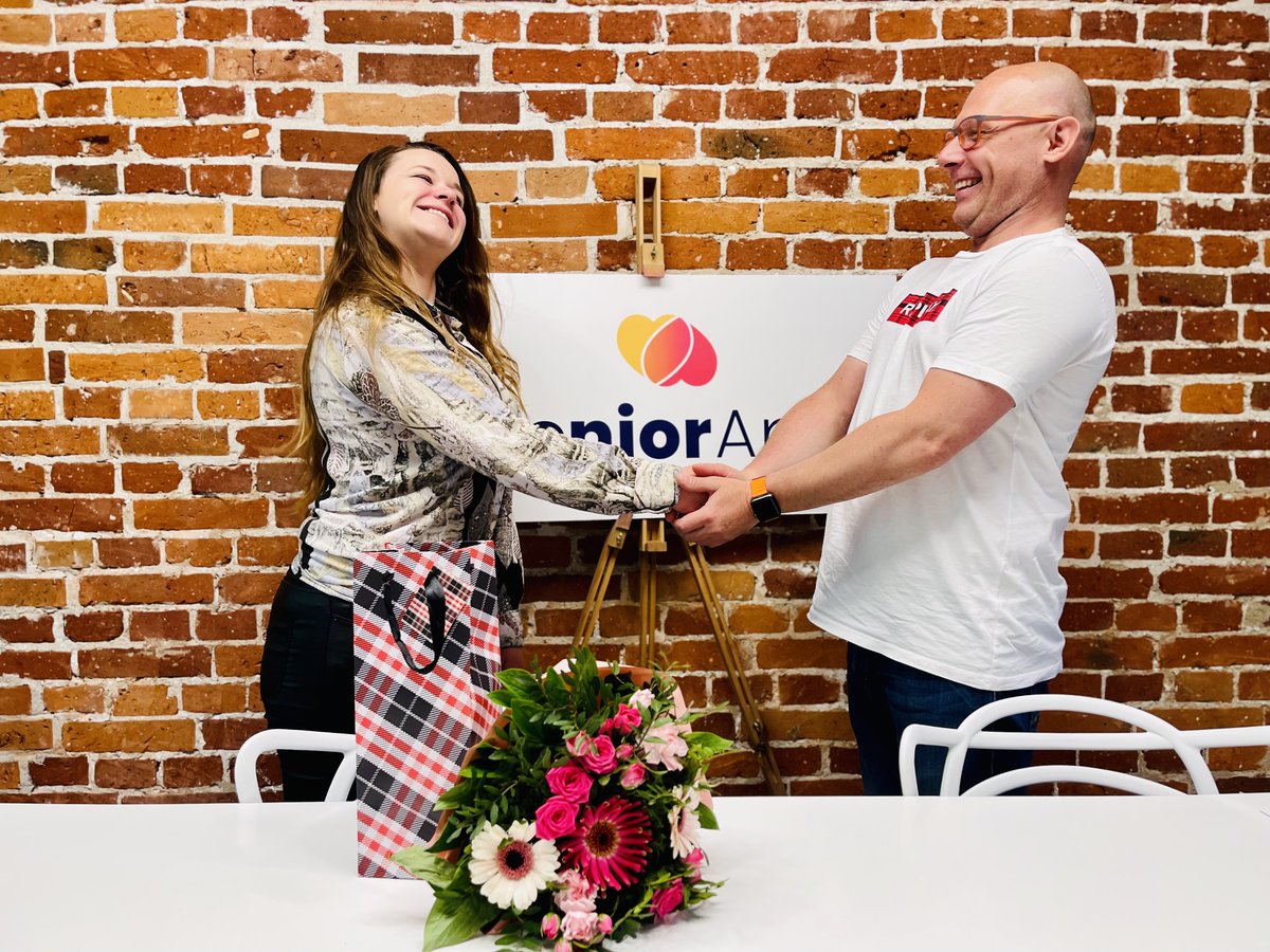 senior_app's tweet photo. Cześć!
🏆 25 maj to wspaniały data dla SeniorApp!
💵 Miło nam poinformować, że startup SeniorApp otrzymał grant w ramach projektu TransferHUB od Fundacji Inicjatyw Społeczno-Ekonomicznych.

#innowacje #zrównoważonyrozwój #wygrana #startup #uczelnie #medycyna #SeniorApp https://t.co/h2ximxt2sL