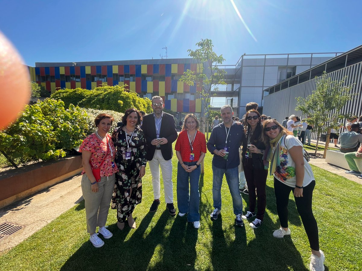 RedGuadalinfo: RT <a href="/juanluiscruz_/">Juan Luis Cruz</a>: 🤍 #FelizJueves desde el #foroderechosdigitales con maravillosas y top agentes de dinamización digital de España 💫 motor de la <a href="/RedGuadalinfo/">Vuela Guadalinfo</a>